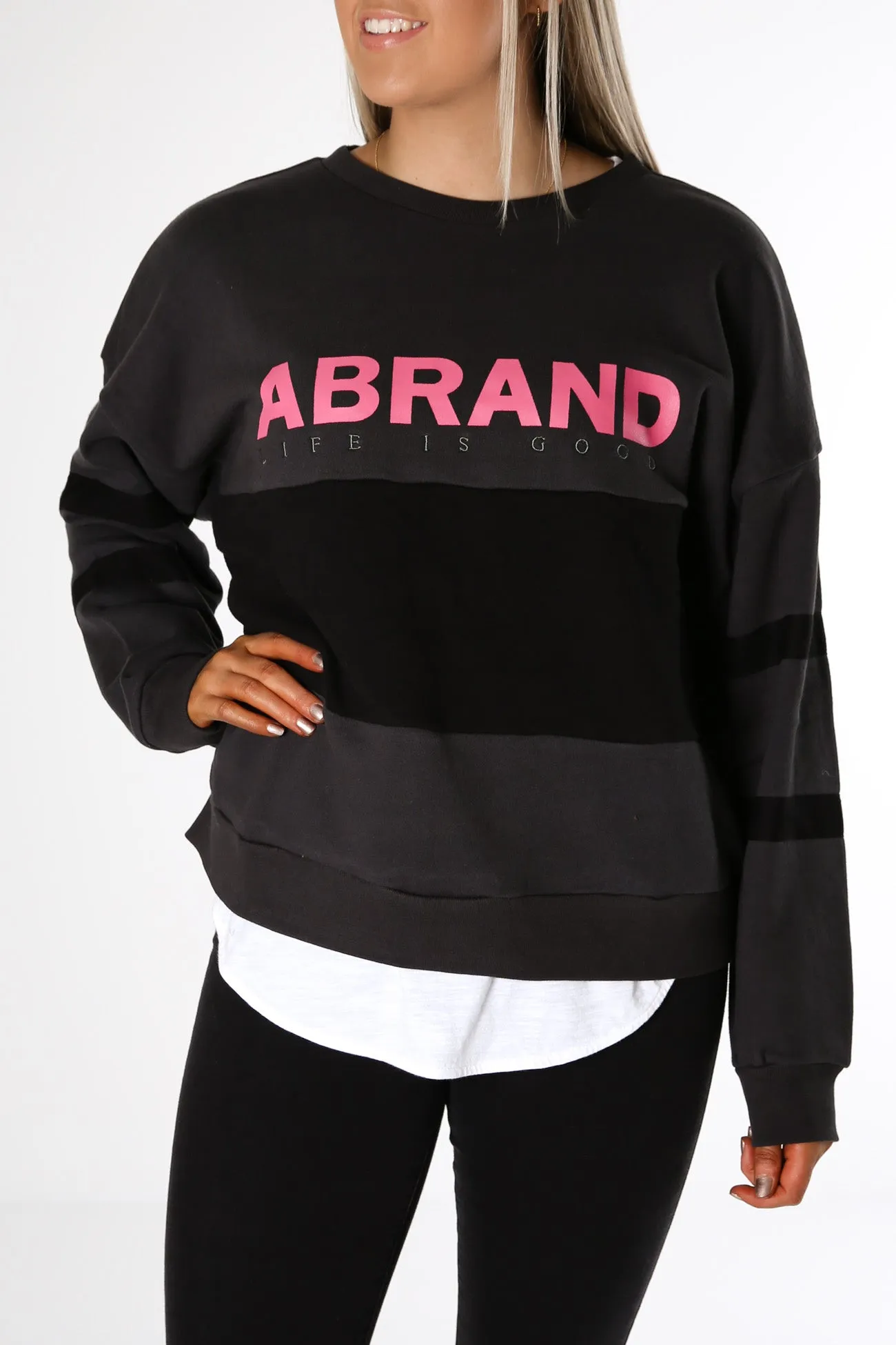 A Oversized Panelled Sweater Washed Black