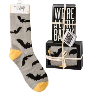 BATTY SIGN & SOCK SET