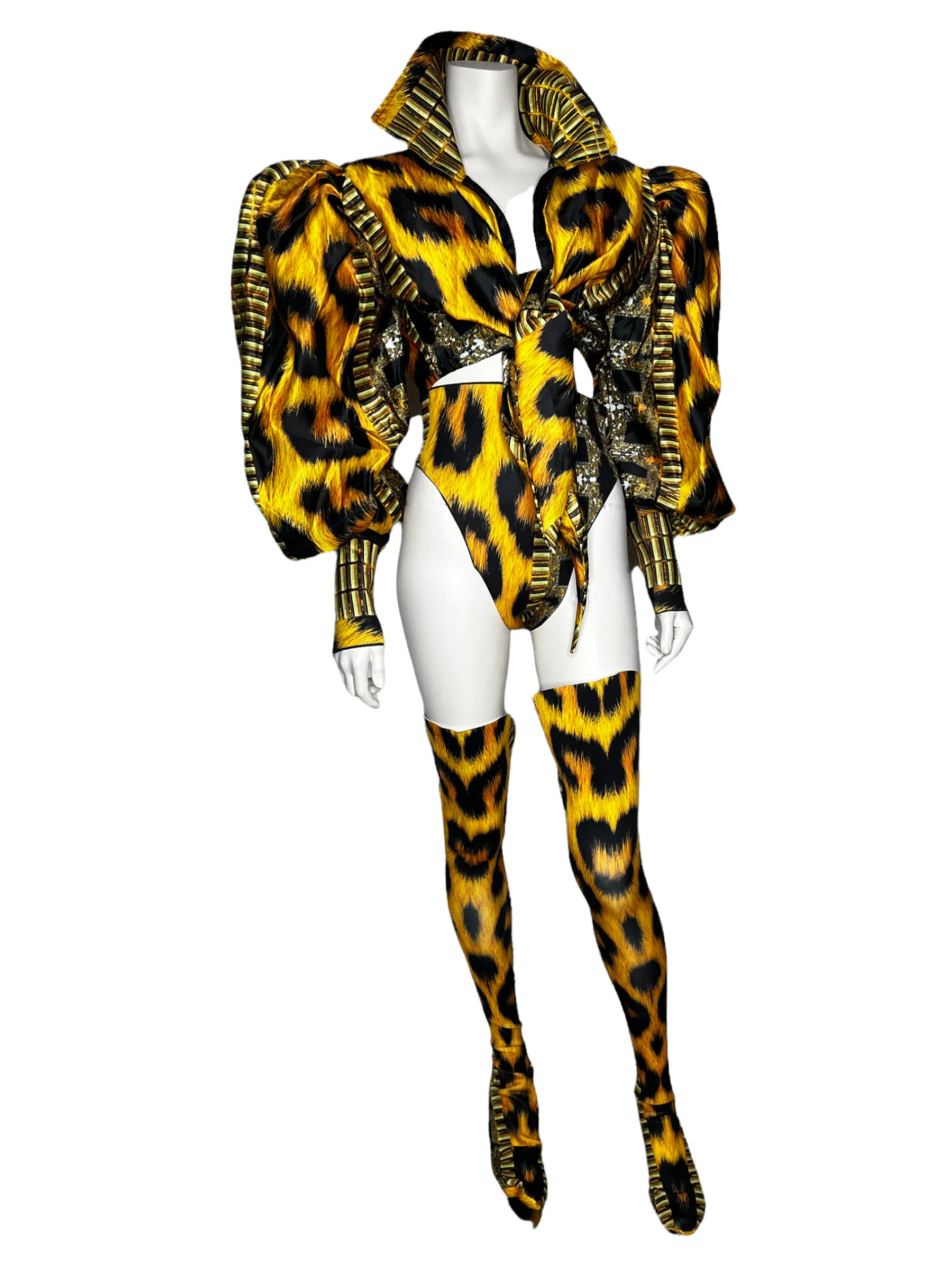 Cheetah Showroom Three Piece Set