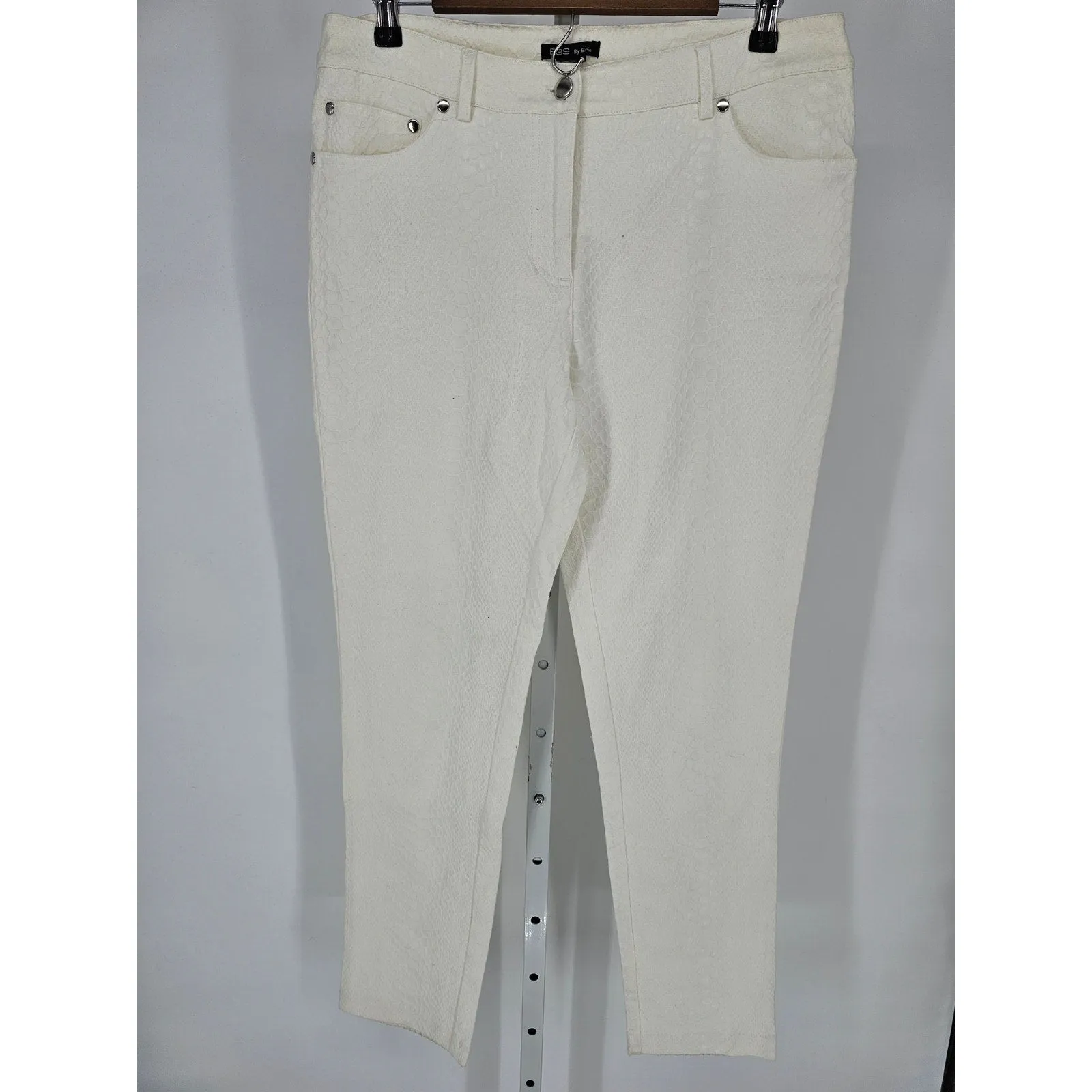 E39 by Eric Womens Sz 8 Snakeskin Print Skinny Jeans Solid White Embossed