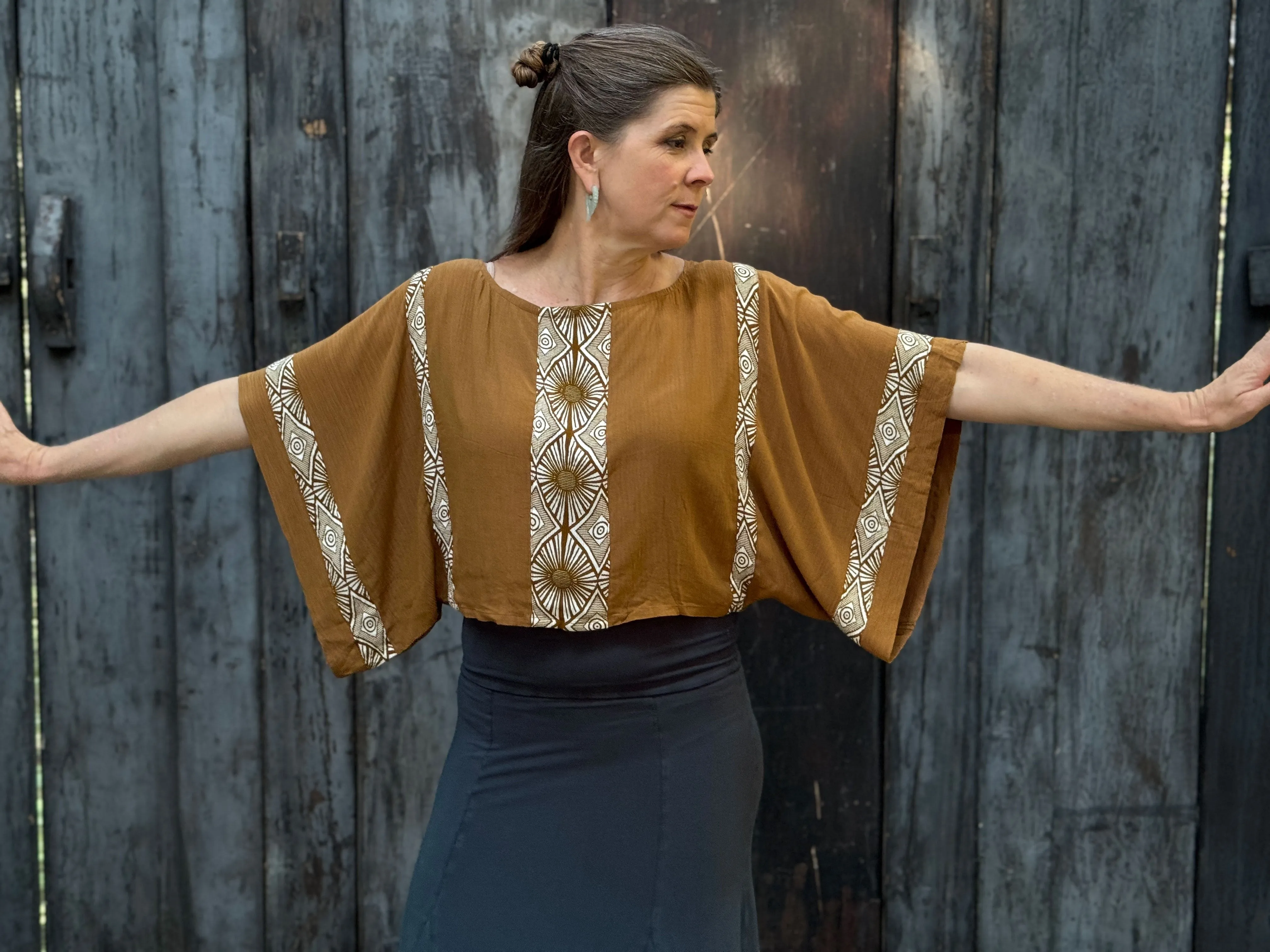 Elegant Shrug - Gold