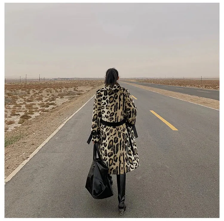 HEYFANCYSTYLE Luxe Leopard Elegance Faux Fur Coat