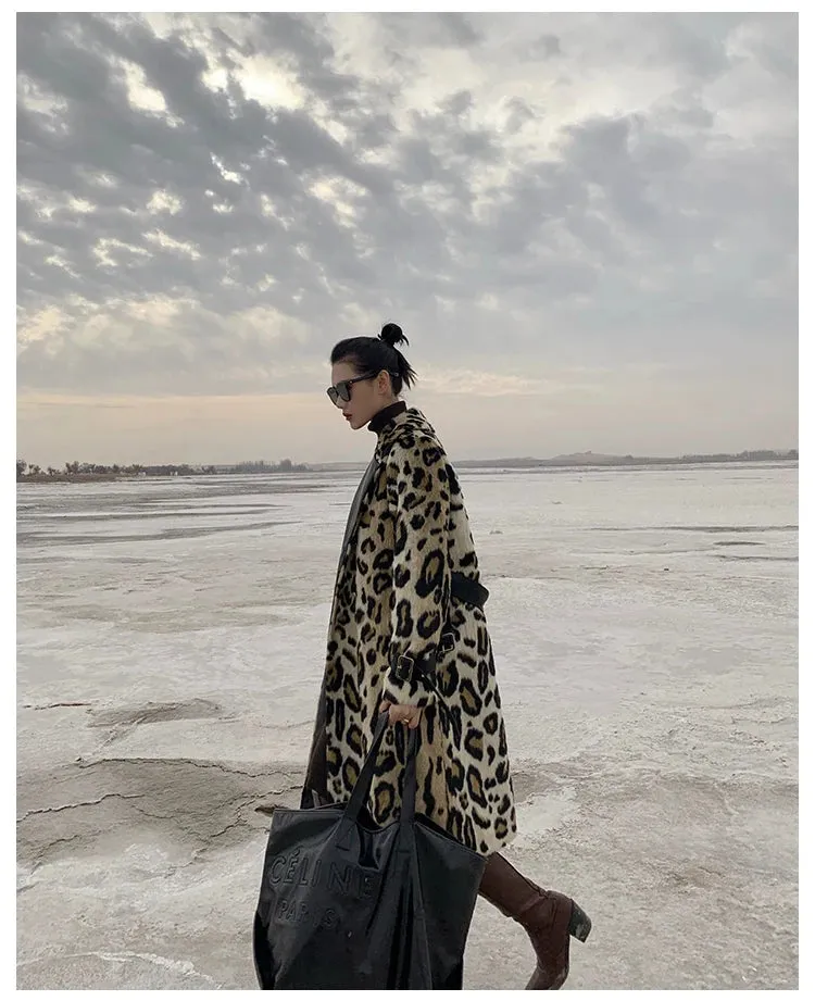 HEYFANCYSTYLE Luxe Leopard Elegance Faux Fur Coat